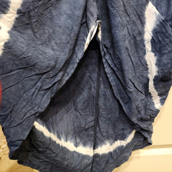 Tie dye cover up, high low hem , very long and roomy - Picture 4 of 4